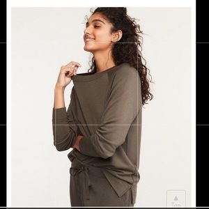 Lou & Grey Signature Soft Sweatshirt Green NWT XL